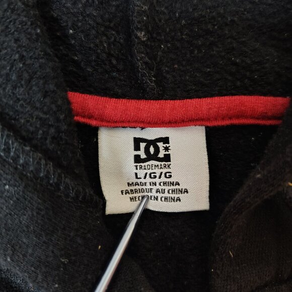 VINTAGE DC Shoes Company Hoodie Jacket Black Red Full Zip Spellout Logo Large - Picture 4 of 9